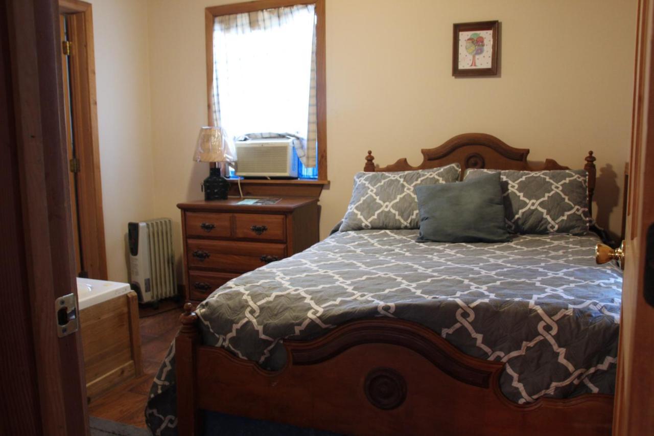 Berry Creek Cabins Bed and Breakfast Isabel Exterior foto