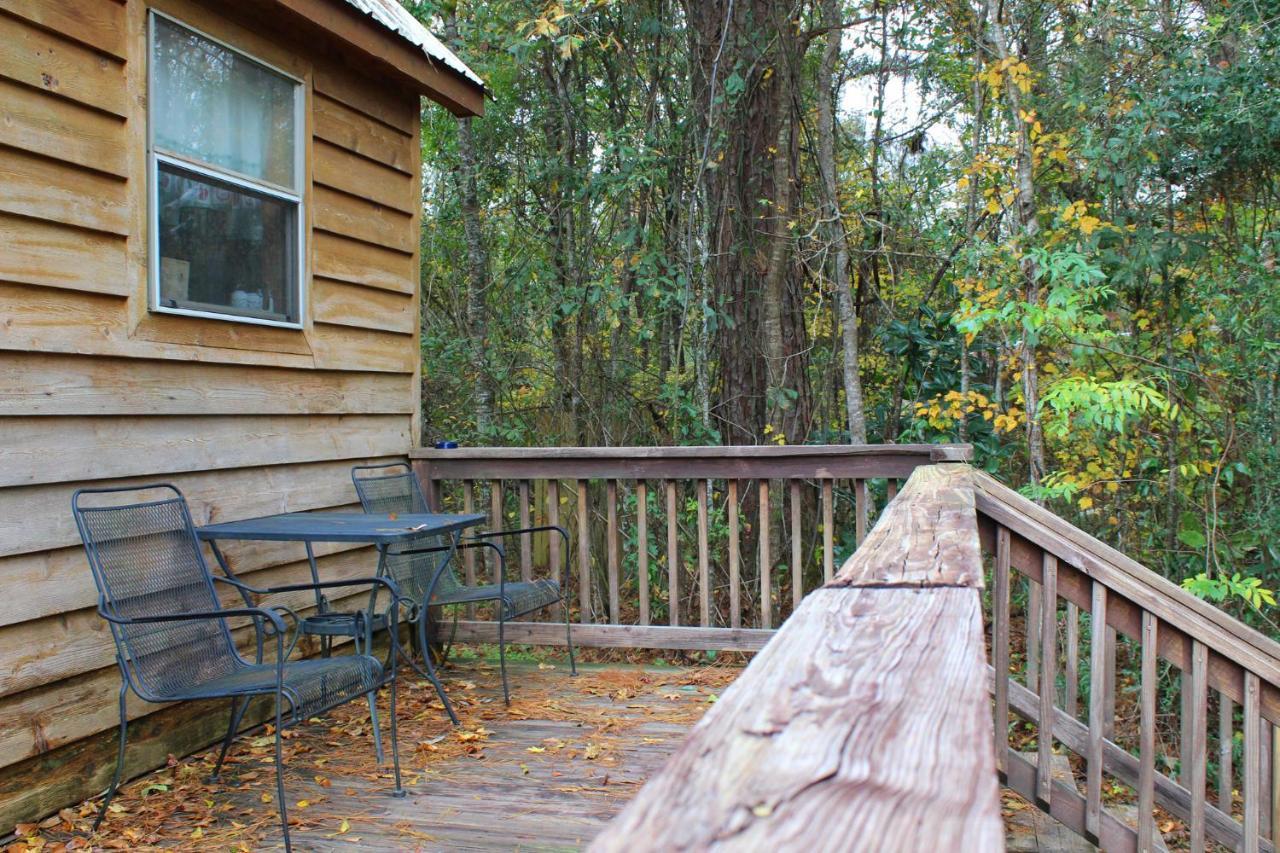 Berry Creek Cabins Bed and Breakfast Isabel Exterior foto