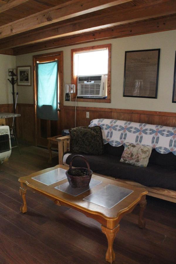 Berry Creek Cabins Bed and Breakfast Isabel Exterior foto