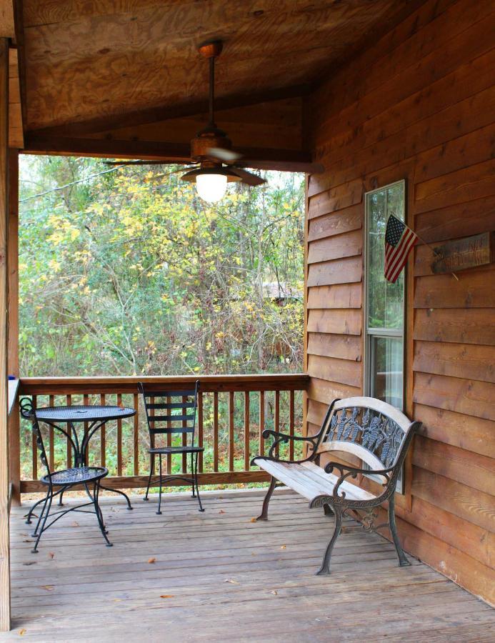 Berry Creek Cabins Bed and Breakfast Isabel Exterior foto